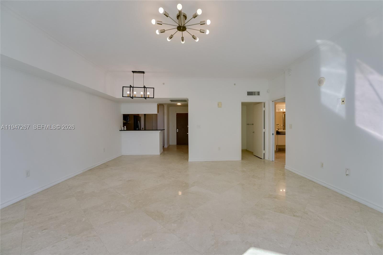 31 SE 5th St #3306, Miami FL 33131