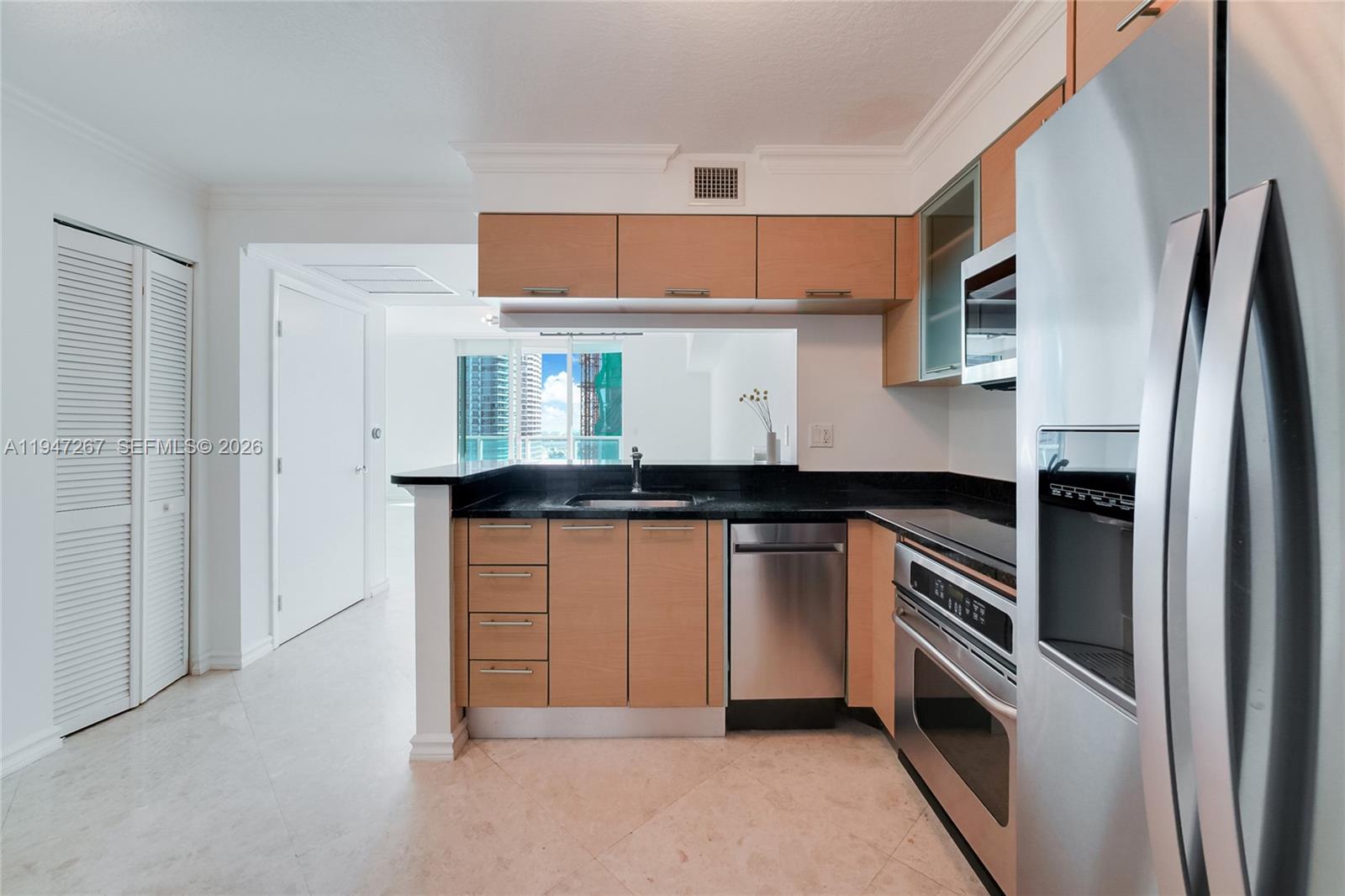 31 SE 5th St #3306, Miami FL 33131