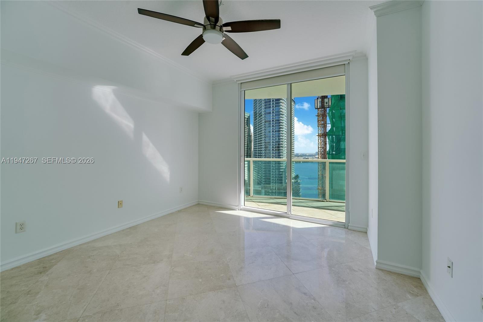 31 SE 5th St #3306, Miami FL 33131