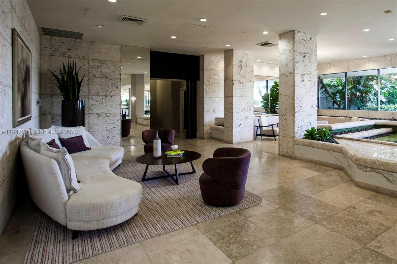 1000 W Island Blvd #812, Aventura FL 33160