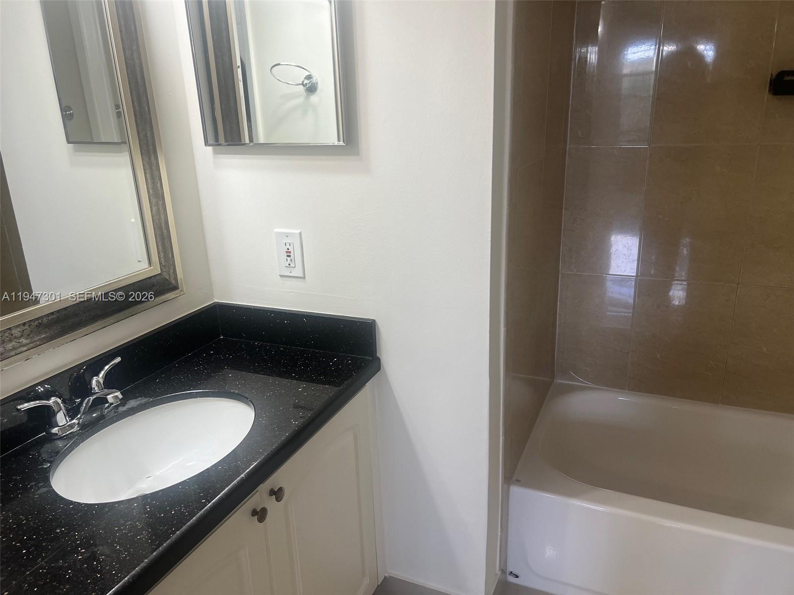 19555 E Country Club Dr #8505, Aventura FL 33180
