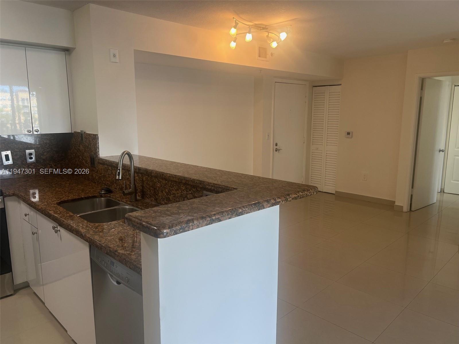 19555 E Country Club Dr #8505, Aventura FL 33180