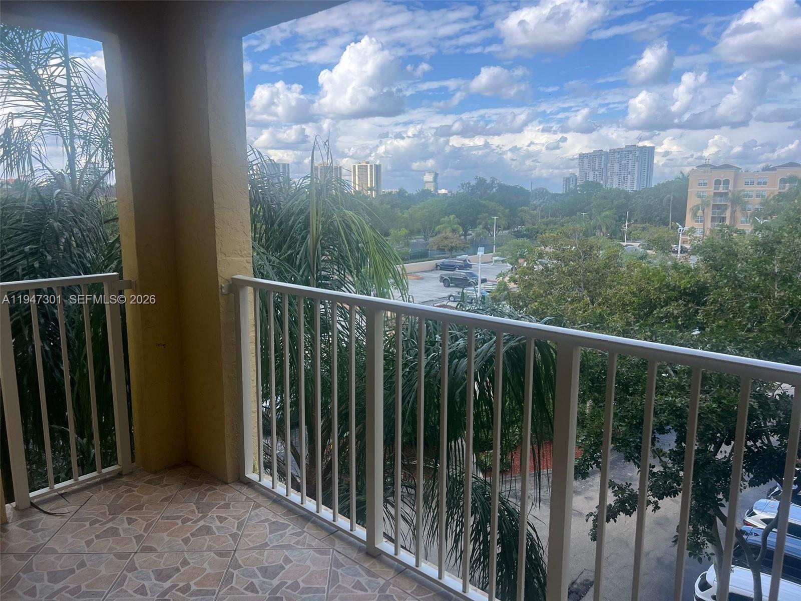 19555 E Country Club Dr #8505, Aventura FL 33180