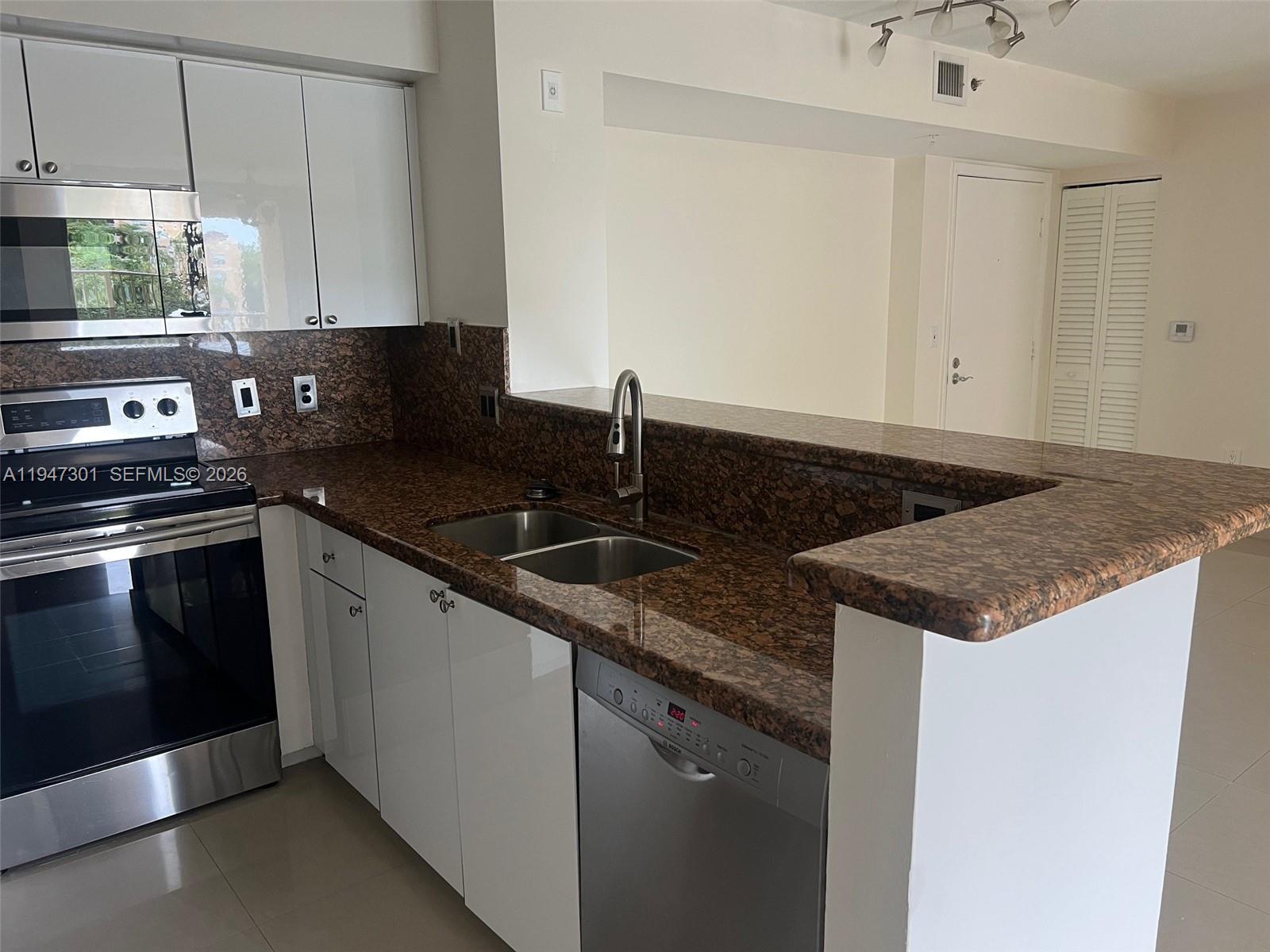 19555 E Country Club Dr #8505, Aventura FL 33180