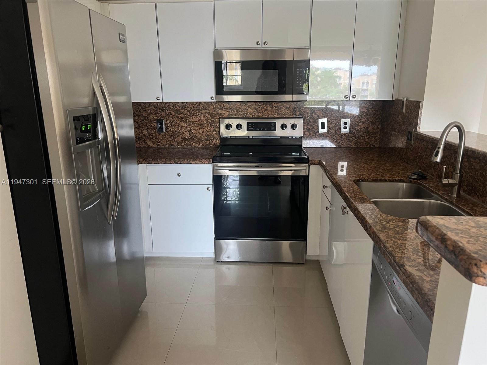 19555 E Country Club Dr #8505, Aventura FL 33180
