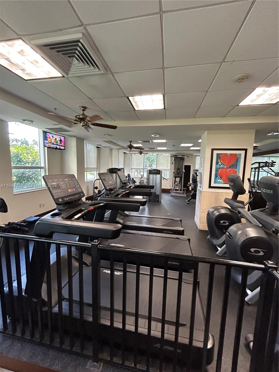19501 W Country Club Dr #505, Aventura FL 33180