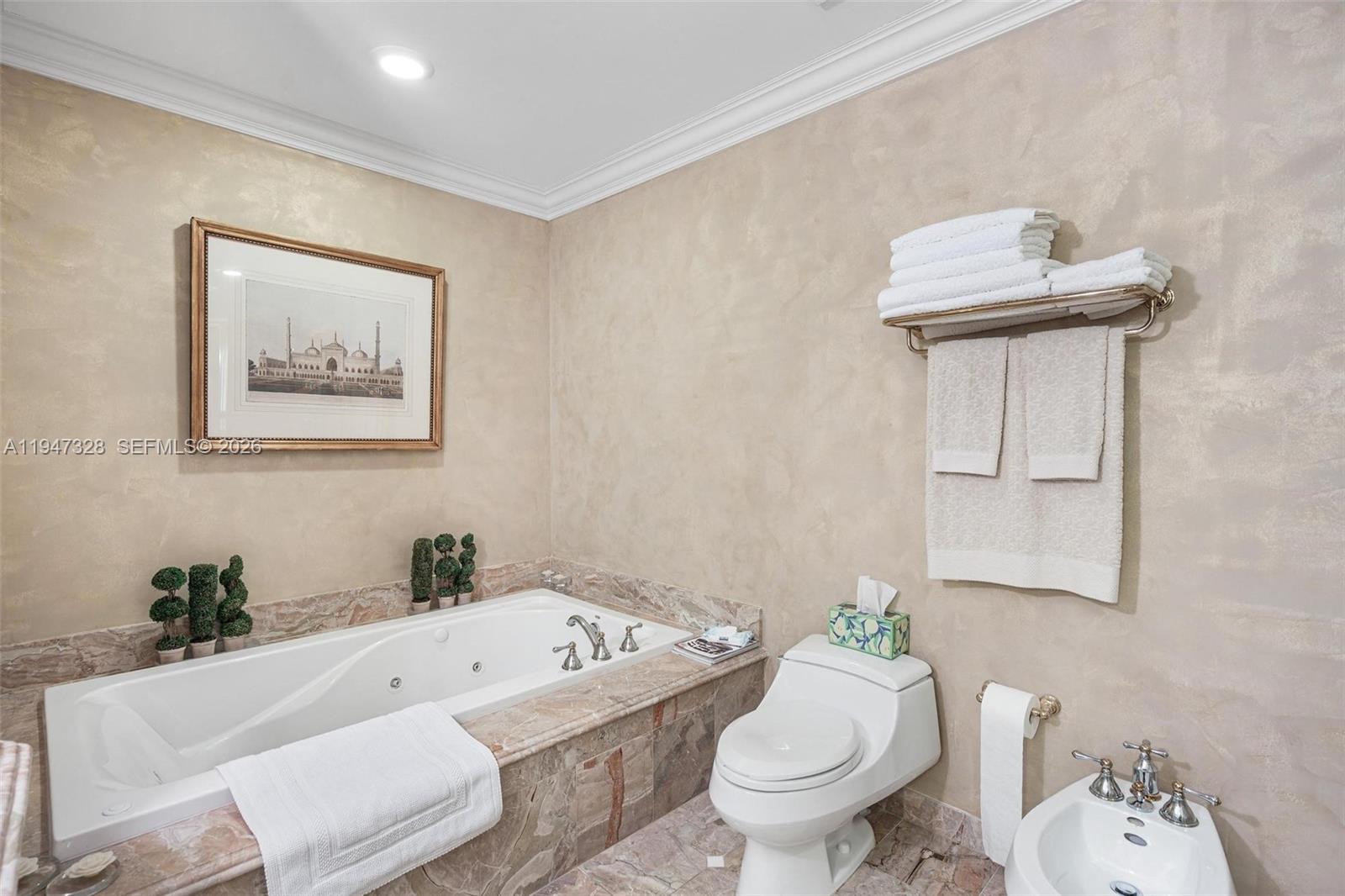 9595 Collins Ave #NPHD, Surfside FL 33154