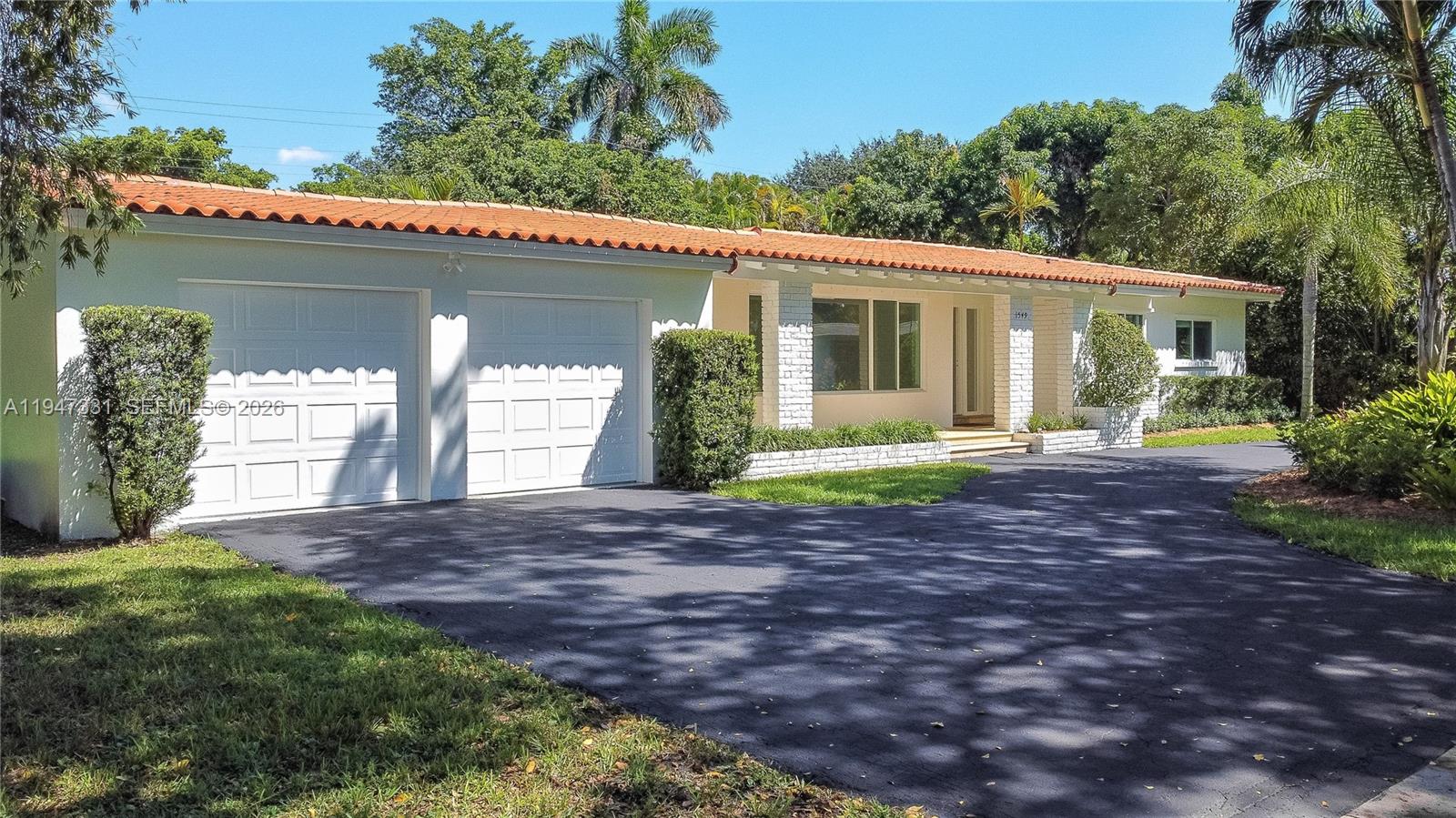 1549 Catalonia Ave, Coral Gables FL 33134