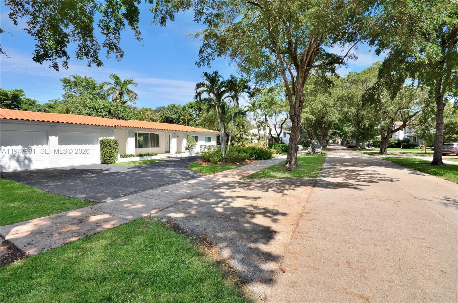 1549 Catalonia Ave, Coral Gables FL 33134