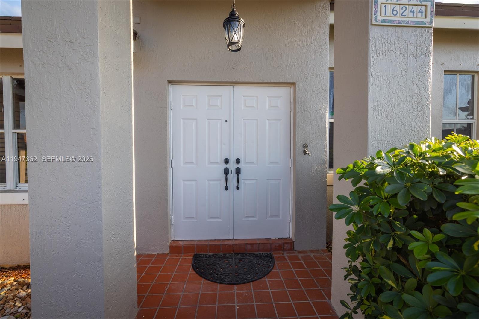 16244 SW 81st St, Miami FL 33193