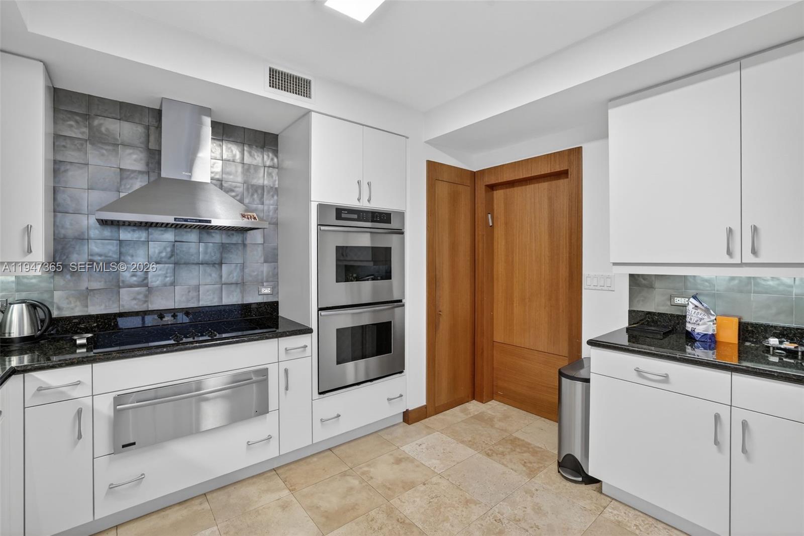 3201 NE 183rd St #906, Aventura FL 33160