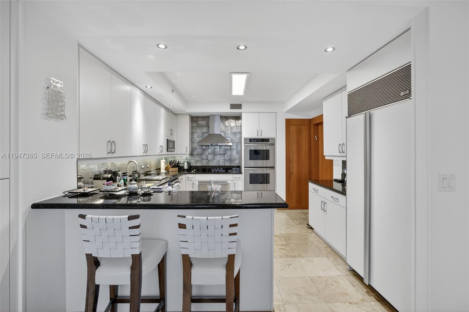 3201 NE 183rd St #906, Aventura FL 33160