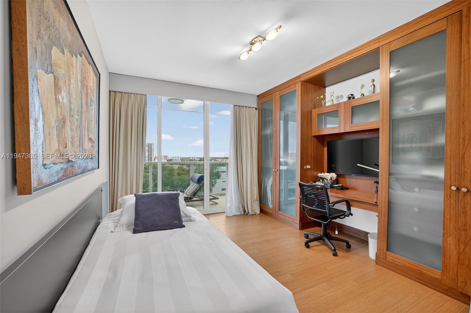 3201 NE 183rd St #906, Aventura FL 33160
