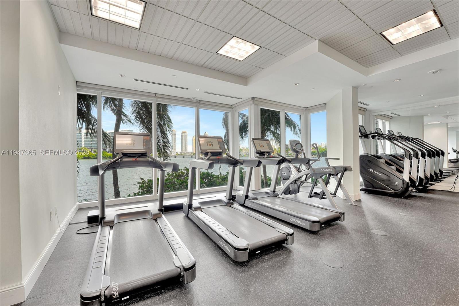 3201 NE 183rd St #906, Aventura FL 33160