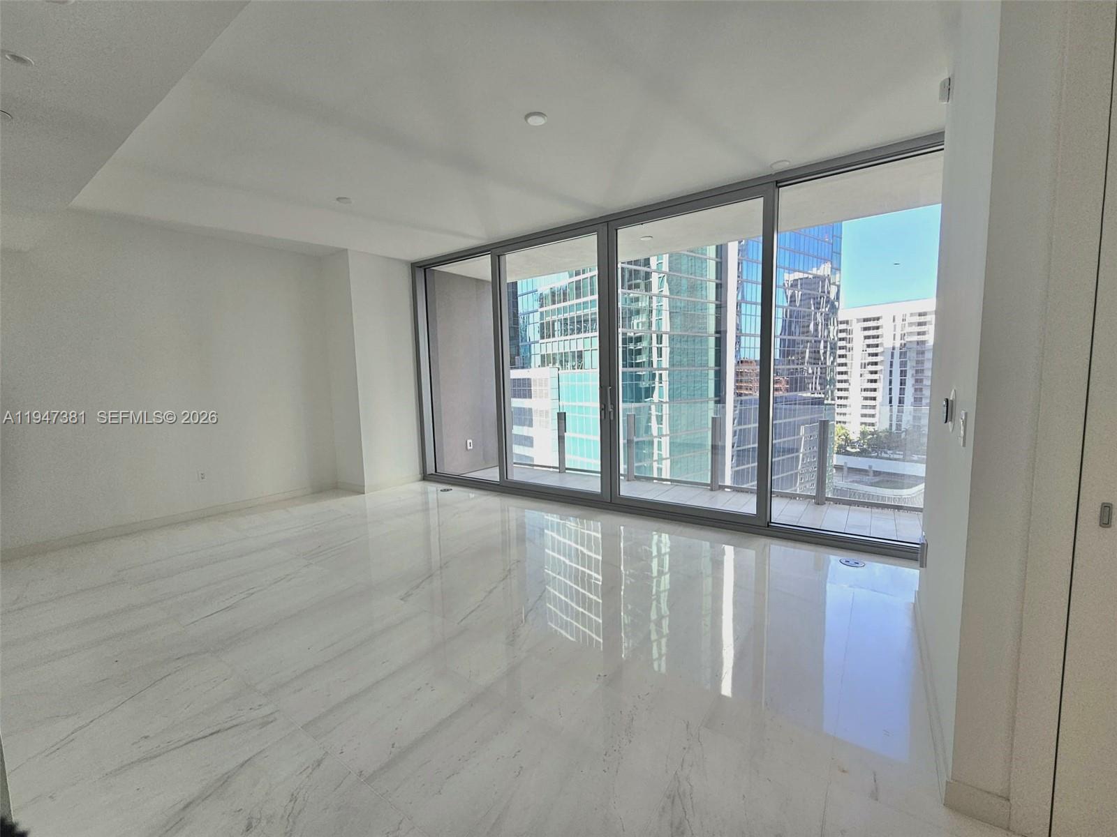 300 Biscayne Blvd Way #2208, Miami FL 33131
