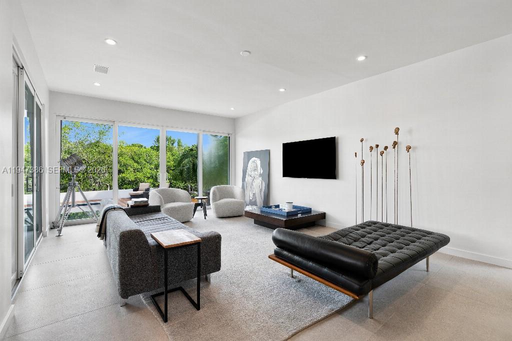325 Campana Ave, Coral Gables FL 33156