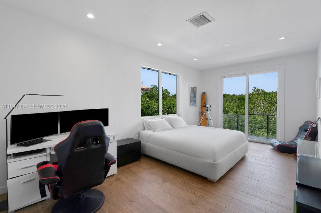 325 Campana Ave, Coral Gables FL 33156