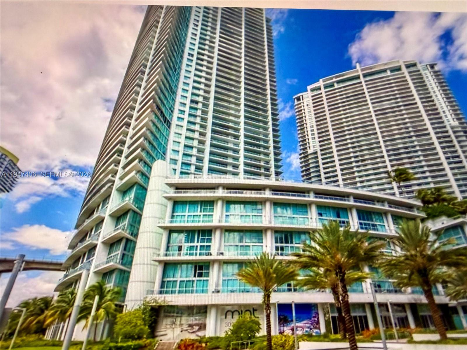 92 SW 3rd St #4309, Miami FL 33130