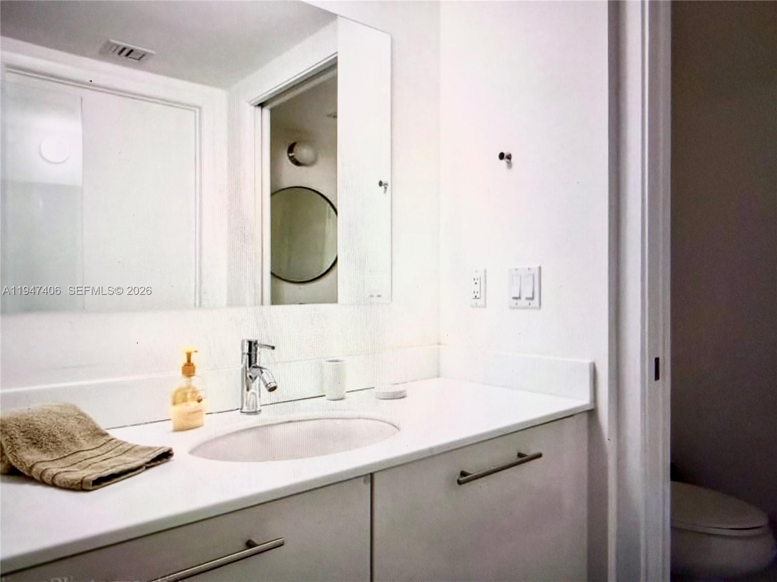 92 SW 3rd St #4309, Miami FL 33130
