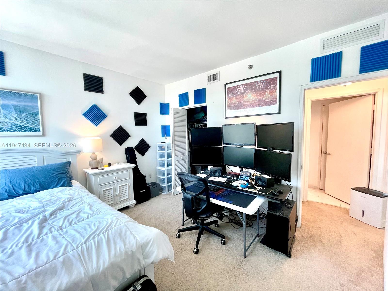 951 Brickell Ave #3309, Miami FL 33131
