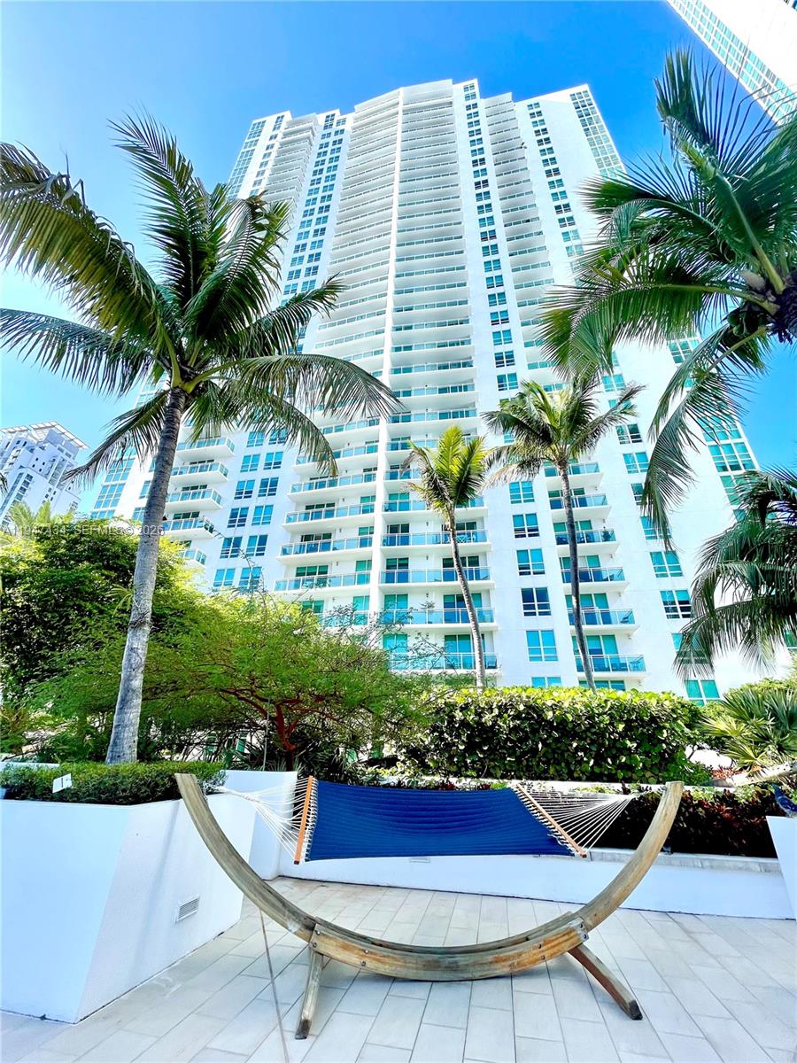 951 Brickell Ave #3309, Miami FL 33131