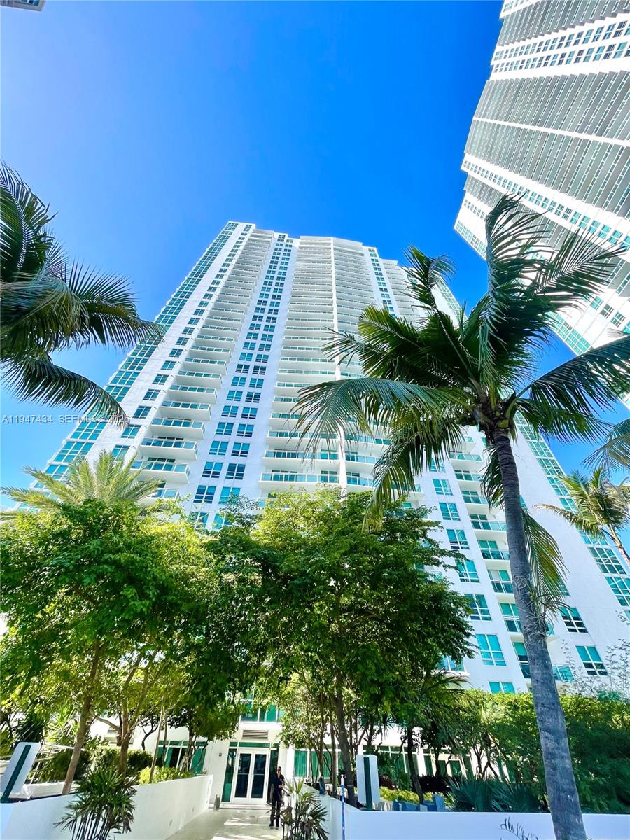 951 Brickell Ave #3309, Miami FL 33131