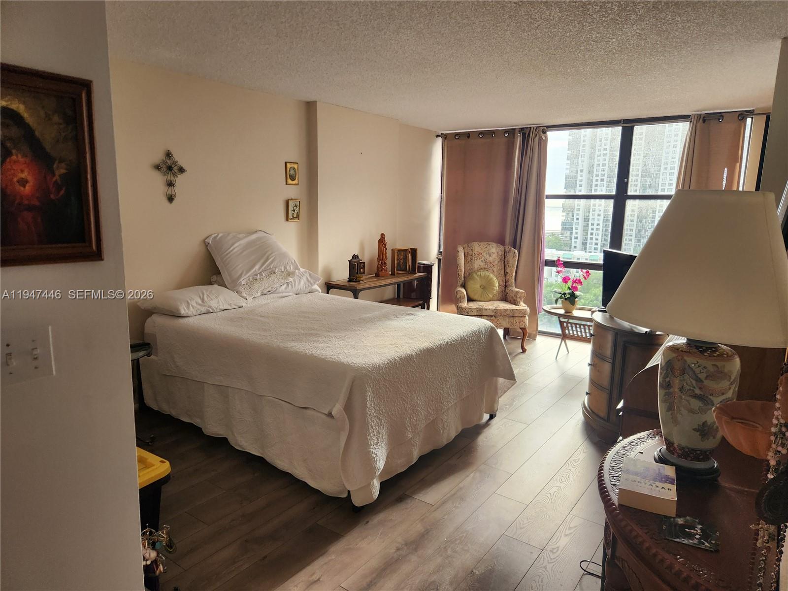1925 Brickell Ave #1411, Miami FL 33129