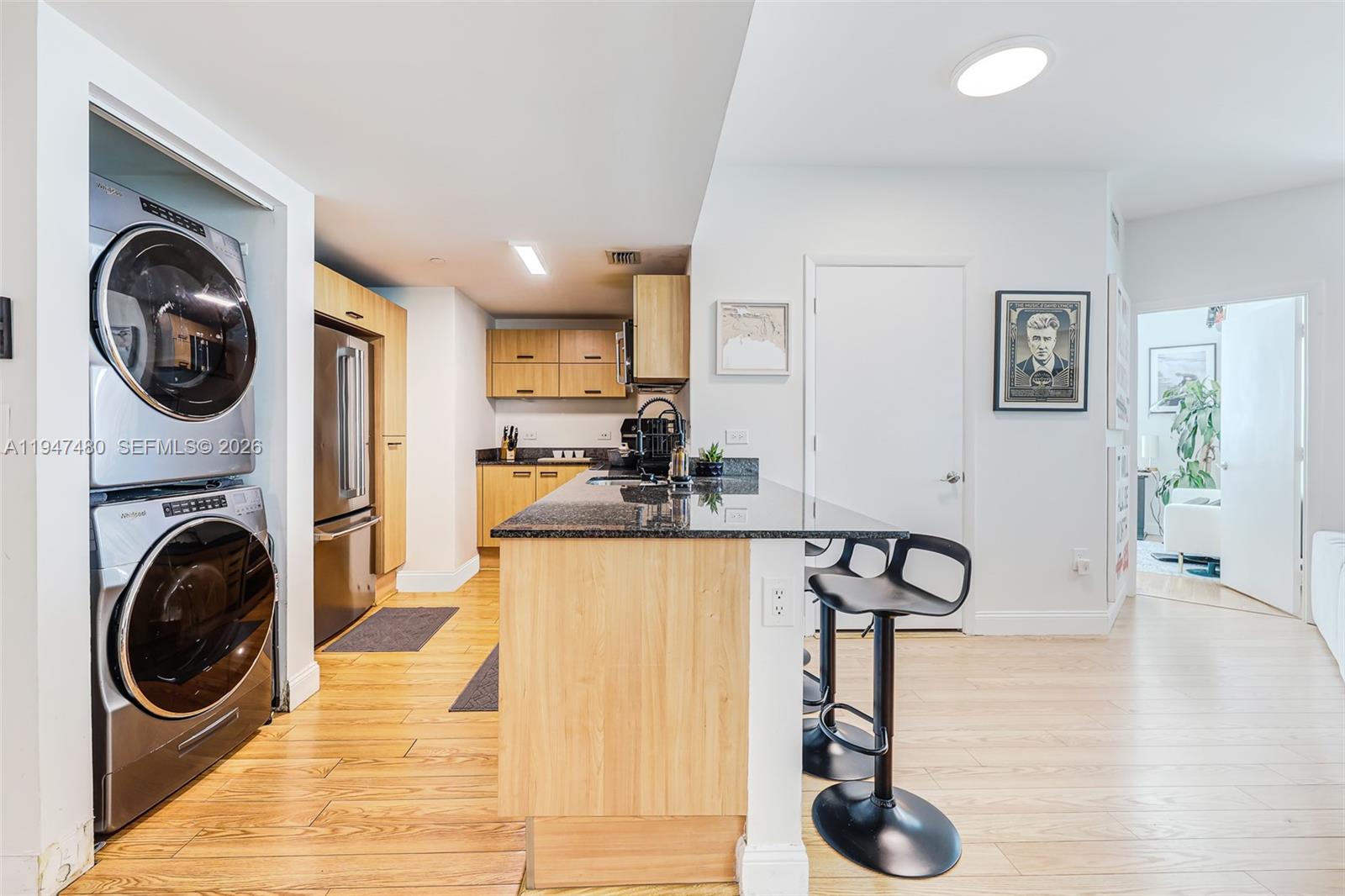 350 S Miami Ave #2104, Miami FL 33130