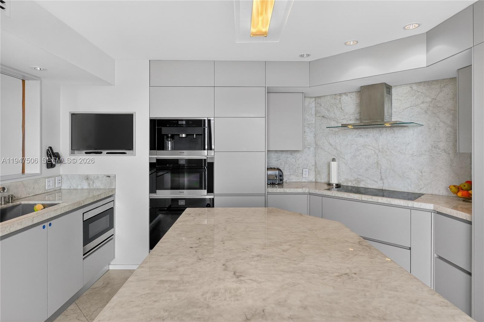 1331 Brickell Bay Dr #3811, Miami FL 33131