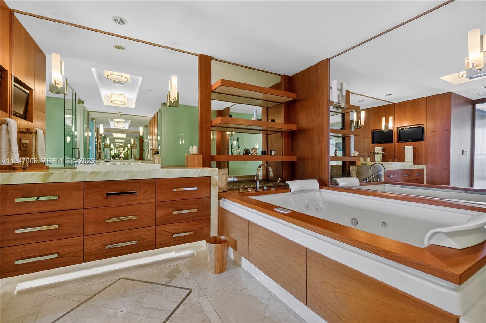 1331 Brickell Bay Dr #3811, Miami FL 33131