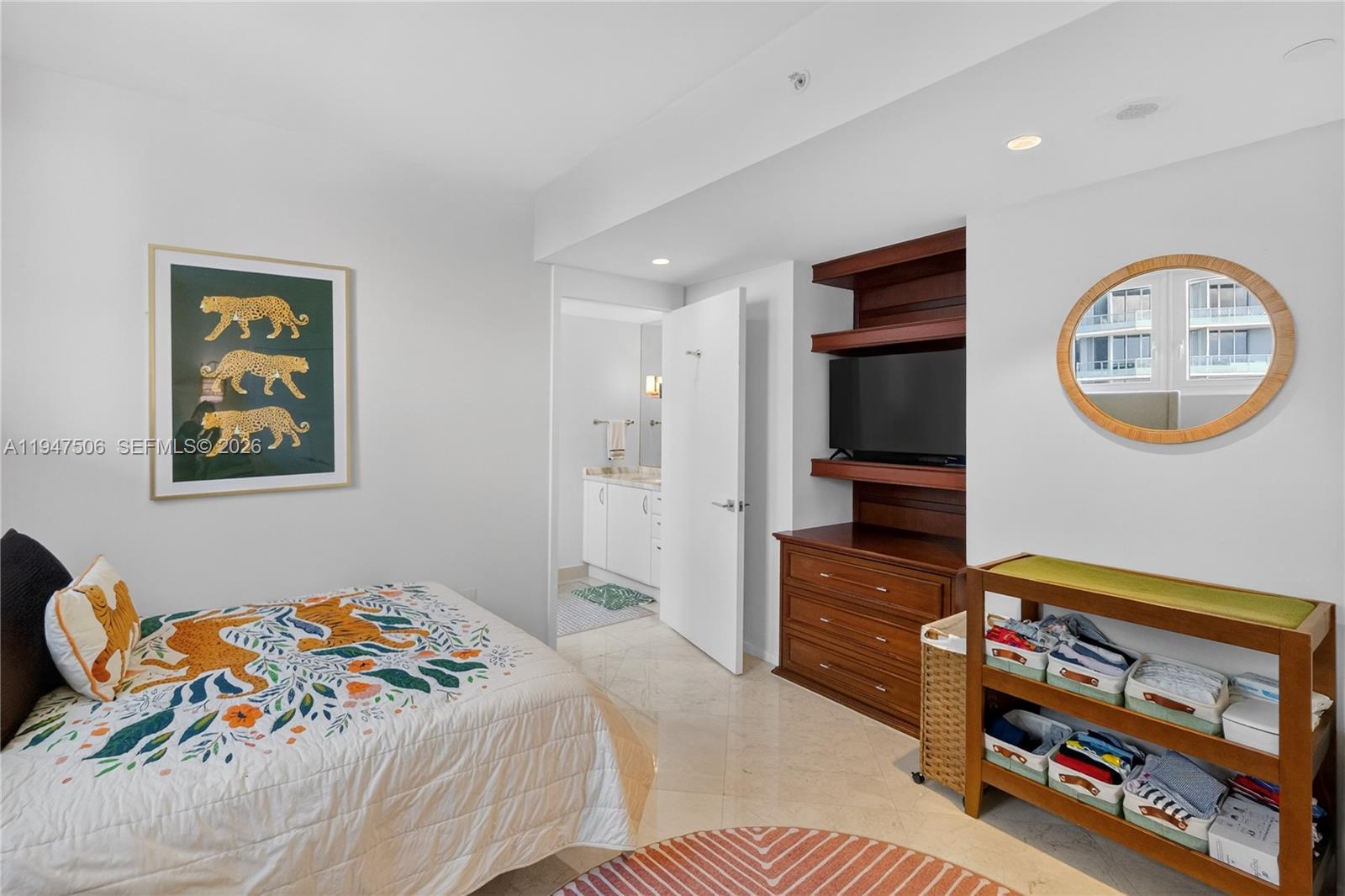 1331 Brickell Bay Dr #3811, Miami FL 33131