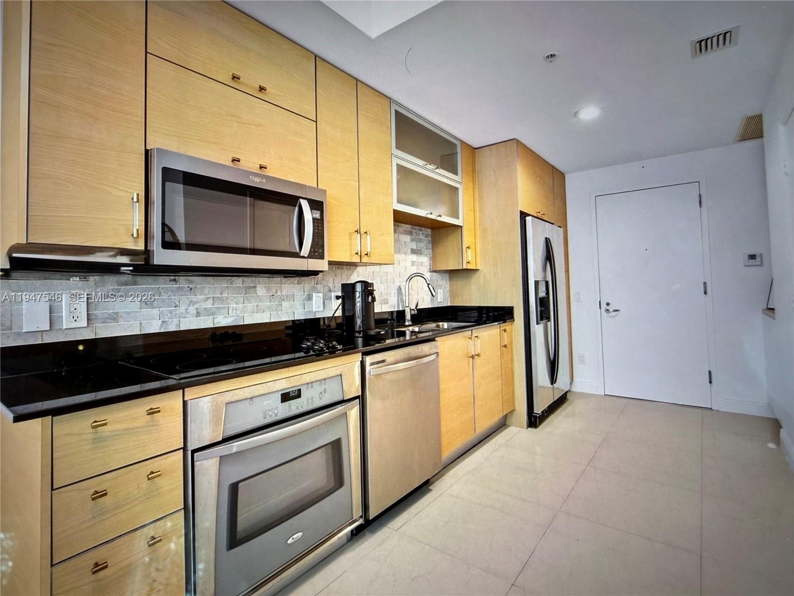 60 SW 13th St #3214, Miami FL 33130