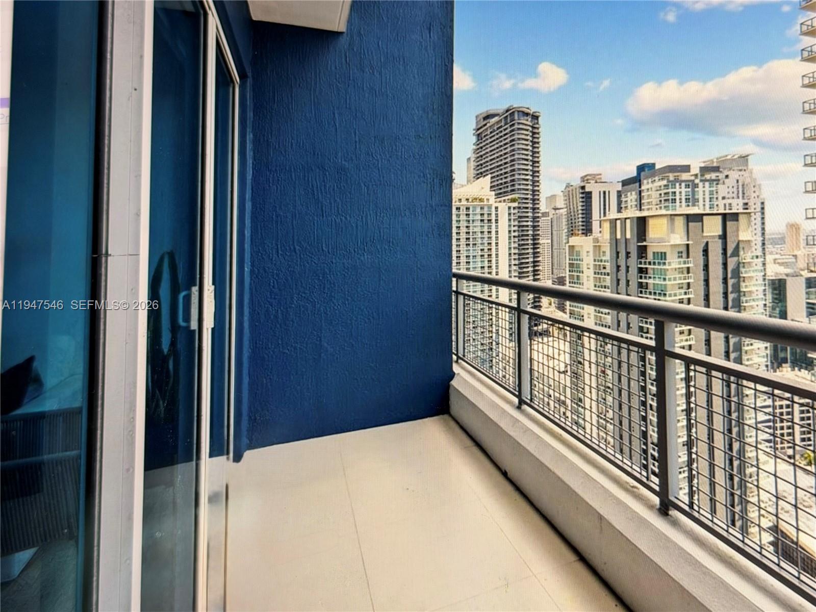 60 SW 13th St #3214, Miami FL 33130