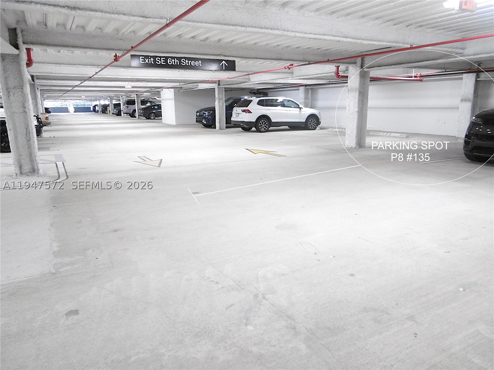 68 SE 6th St #1702, Miami FL 33131