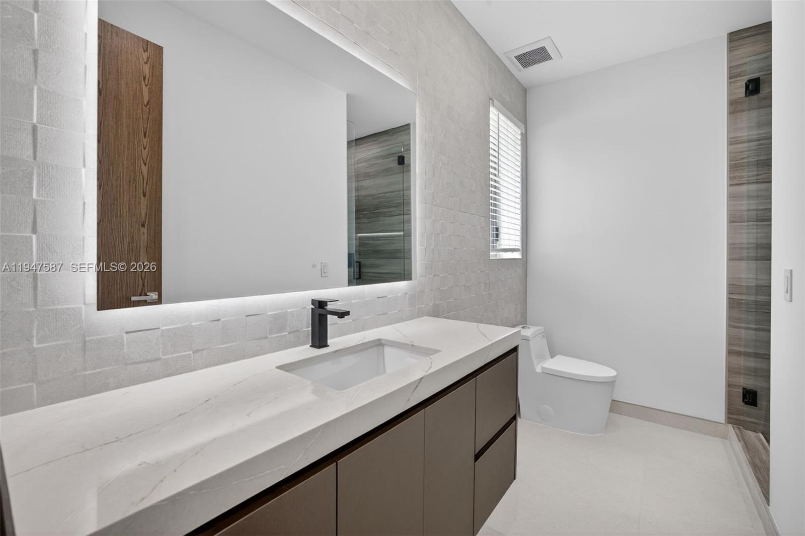 604 SW 7th St, Fort Lauderdale FL 33315