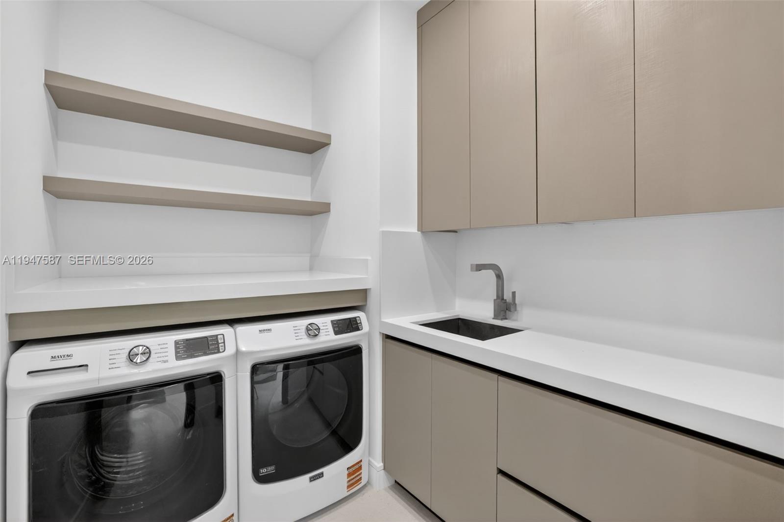 604 SW 7th St, Fort Lauderdale FL 33315