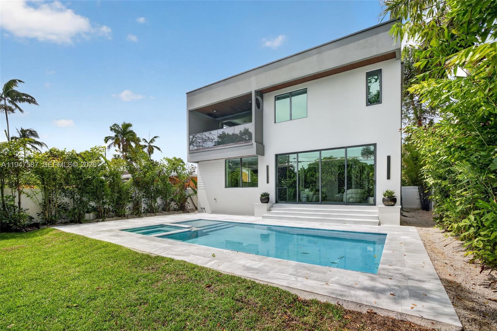 604 SW 7th St, Fort Lauderdale FL 33315