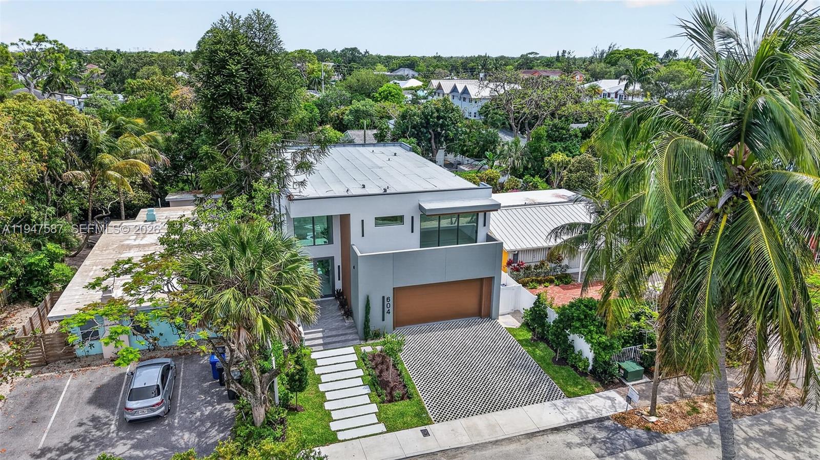 604 SW 7th St, Fort Lauderdale FL 33315