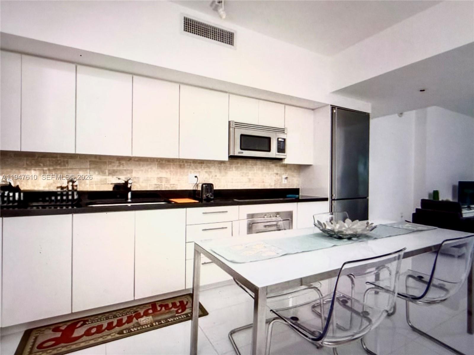 92 SW 3rd St #4709, Miami FL 33130