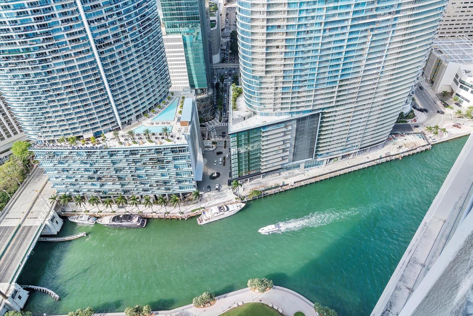 475 Brickell Ave #5208, Miami FL 33131