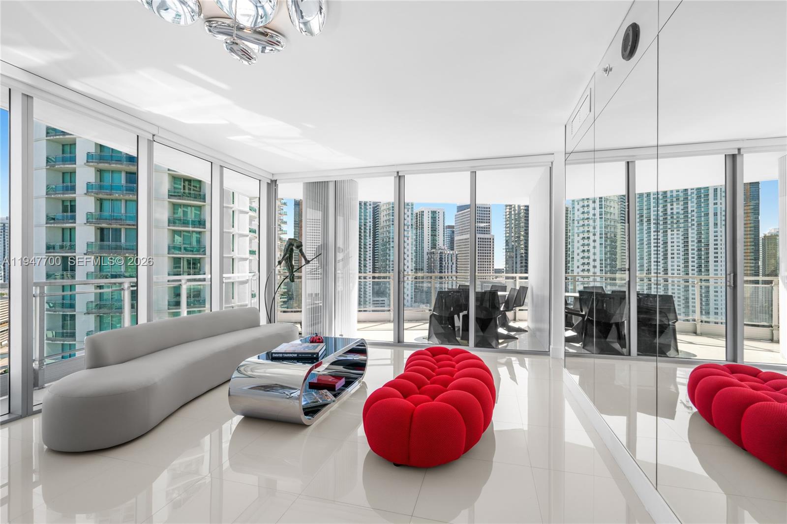 90 SW 3rd St #2204, Miami FL 33130
