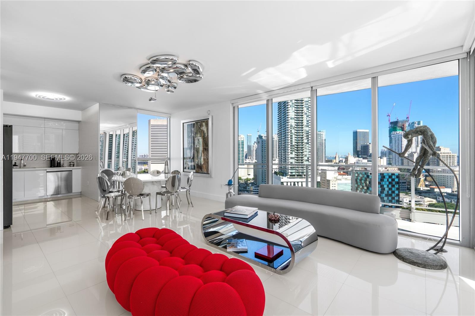 90 SW 3rd St #2204, Miami FL 33130