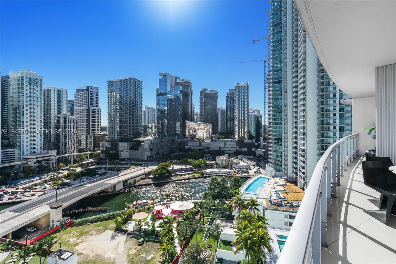 90 SW 3rd St #2204, Miami FL 33130
