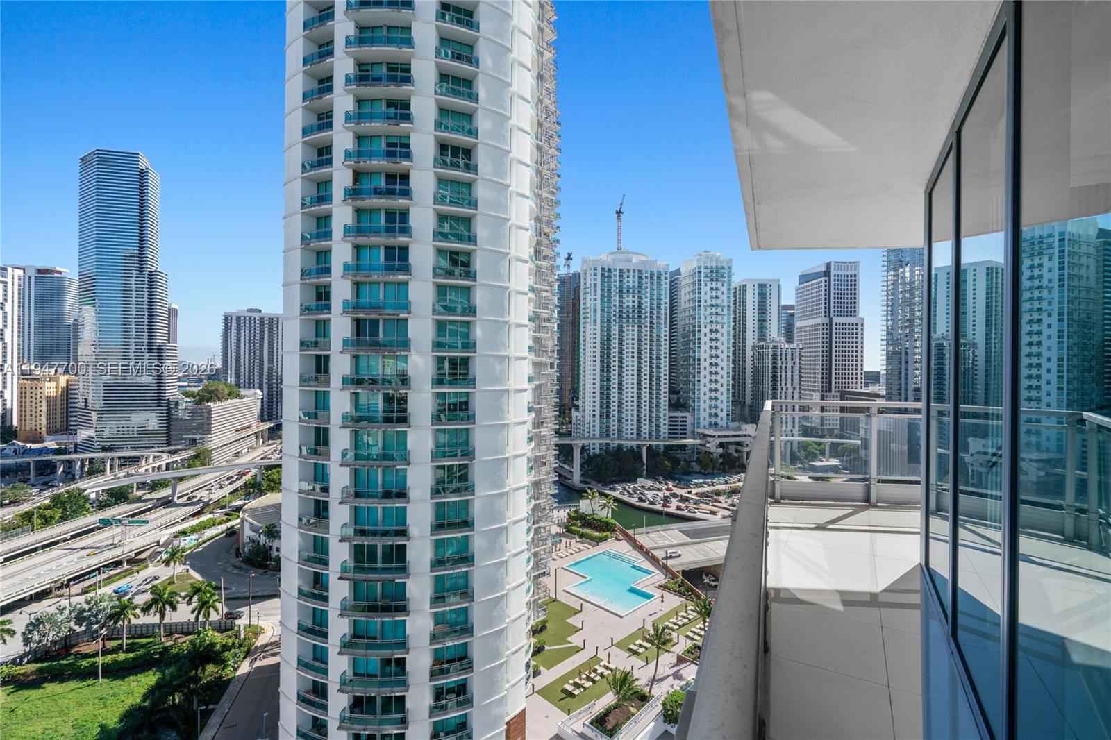 90 SW 3rd St #2204, Miami FL 33130