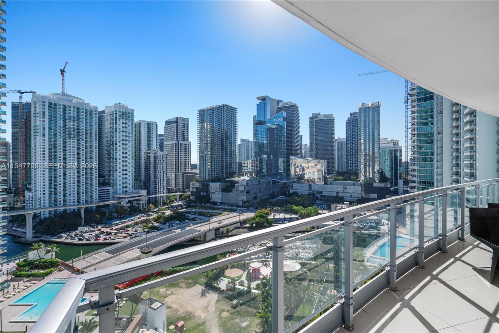 90 SW 3rd St #2204, Miami FL 33130