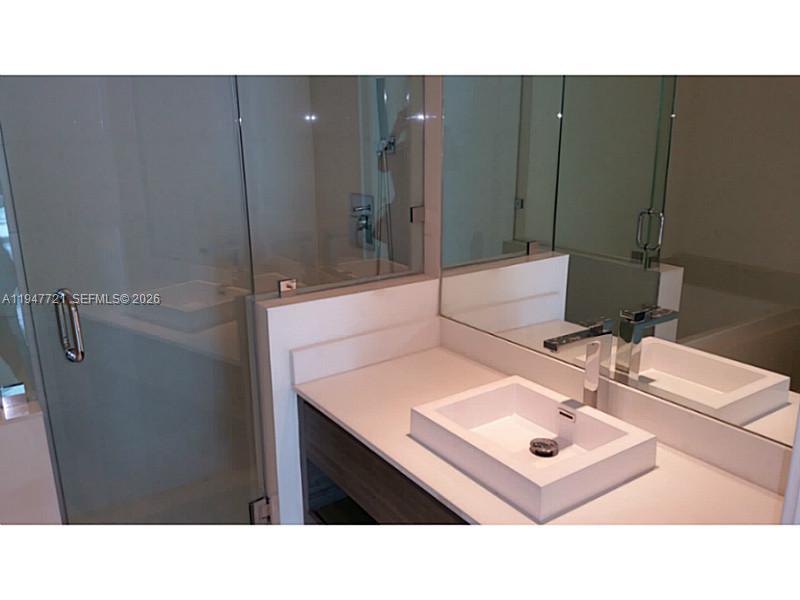 1100 S MIAMI AV #3211, Miami FL 33130