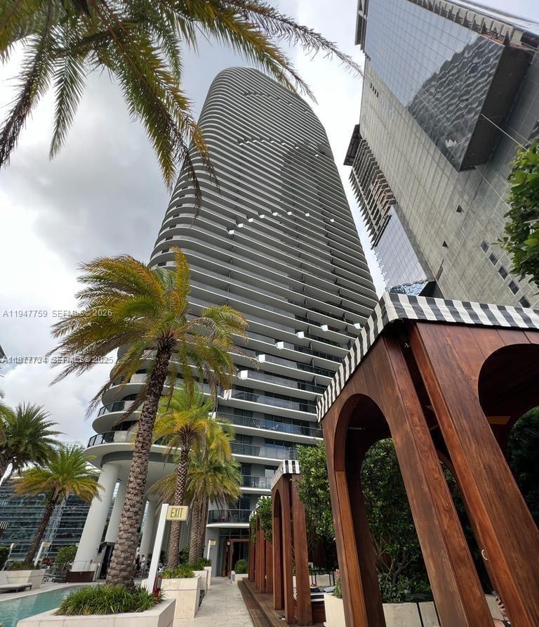 801 S Miami Ave #1804, Miami FL 33130