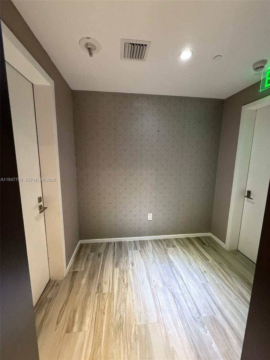 801 S Miami Ave #1804, Miami FL 33130