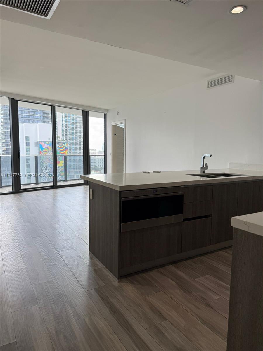 801 S Miami Ave #1804, Miami FL 33130