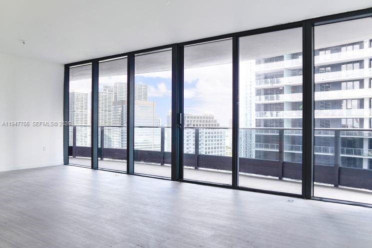 1000 Brickell Plz #3409, Miami FL 33131